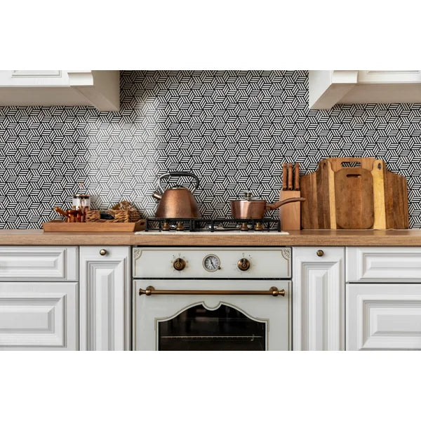 Novi Hexagon Mosaic Thassos with Nero